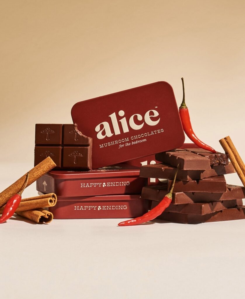 Alice Mushrooms Chocolate Happy Ending – 2 Tins (32 Doses) — UK Shroom Bros